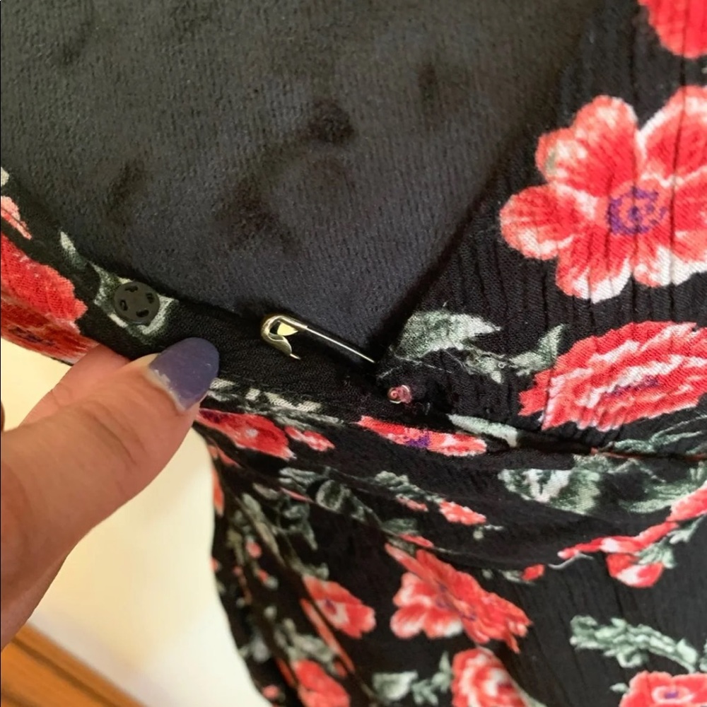 Floral Crisscross Back Dress - Picture 4 of 8